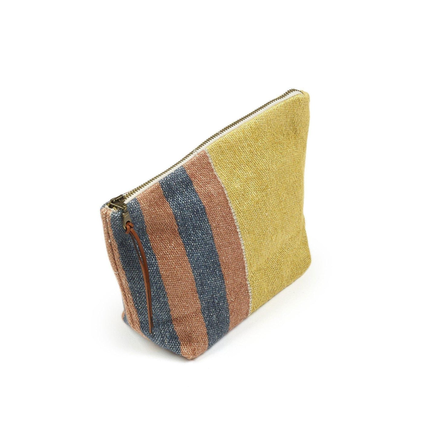 Belgian linen pouch product shot in color Red Earth by Libeco for South Hous.