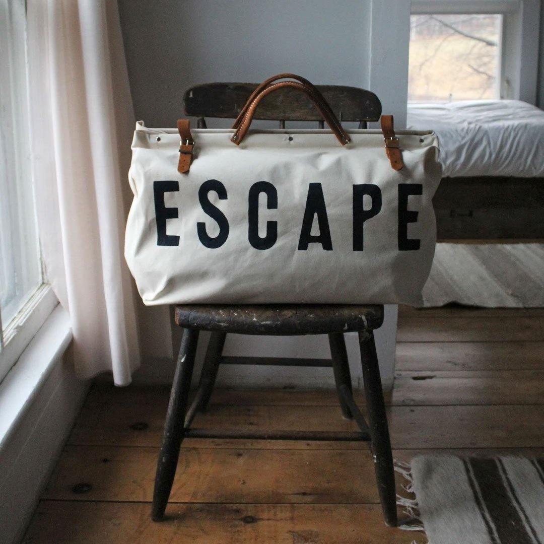 Lifestyle SOUTH HOUS Escape Canvas Utility Bag Sailing take me away to where I want to be